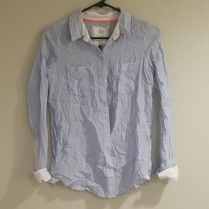 ♡ Juniors button up blouse with pola dot cuffs XS